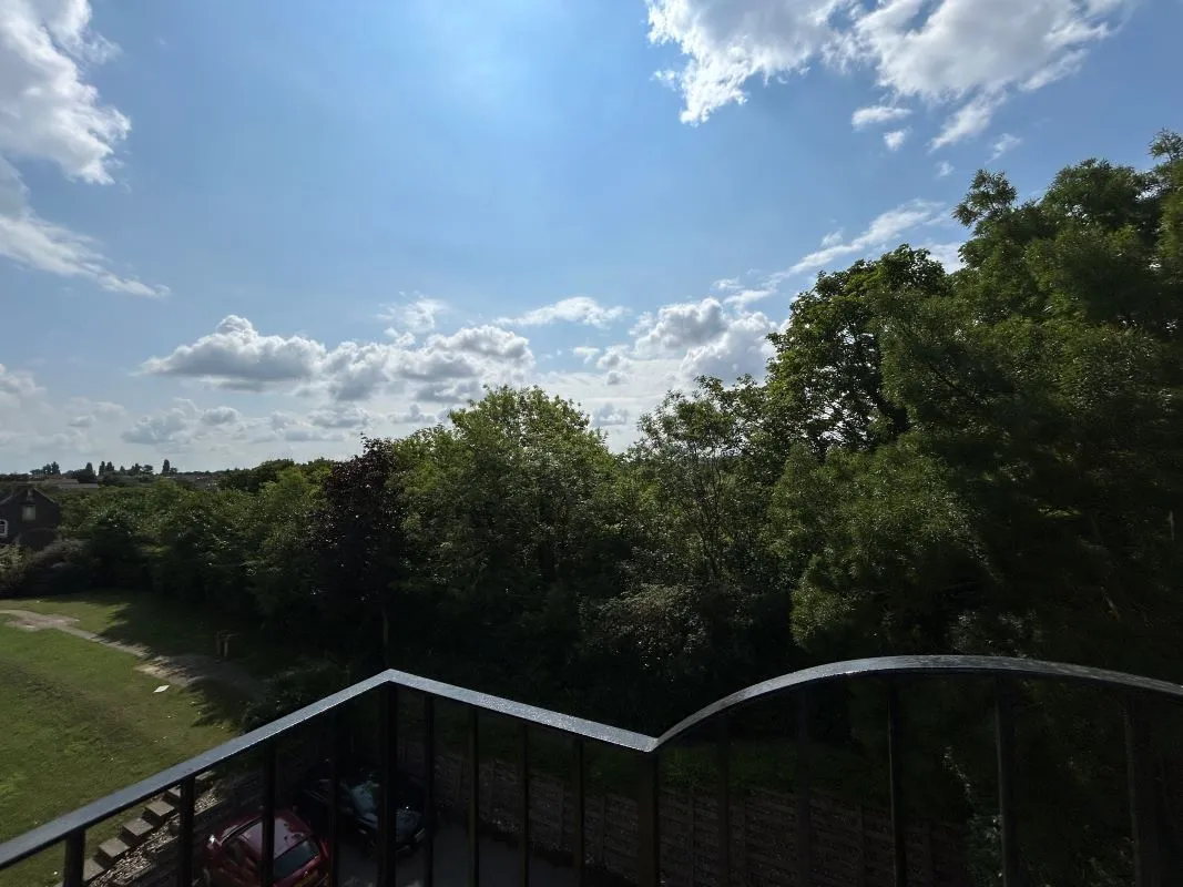 Collingwood House, Greenhithe, Kent, DA9 9EE - Online Auctions