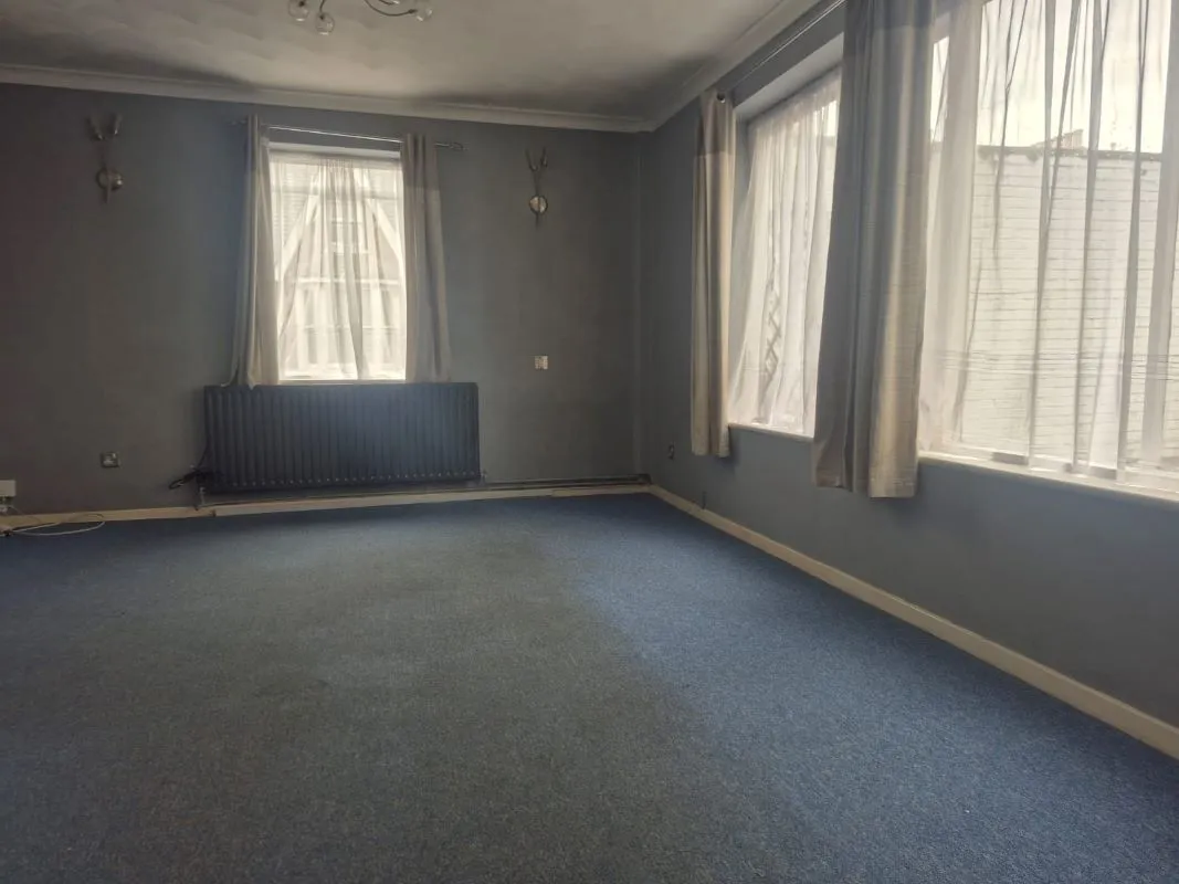 Herne Bay, Kent, CT6 5LN - Online Auctions