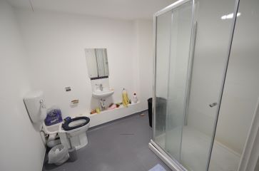 Property for Auction in Leicestershire - 301 Tudor Studios, 164 Tudor Road, Leicester, Leicestershire LE3 5HU