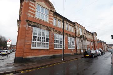 Property for Auction in Leicestershire - 301 Tudor Studios, 164 Tudor Road, Leicester, Leicestershire LE3 5HU