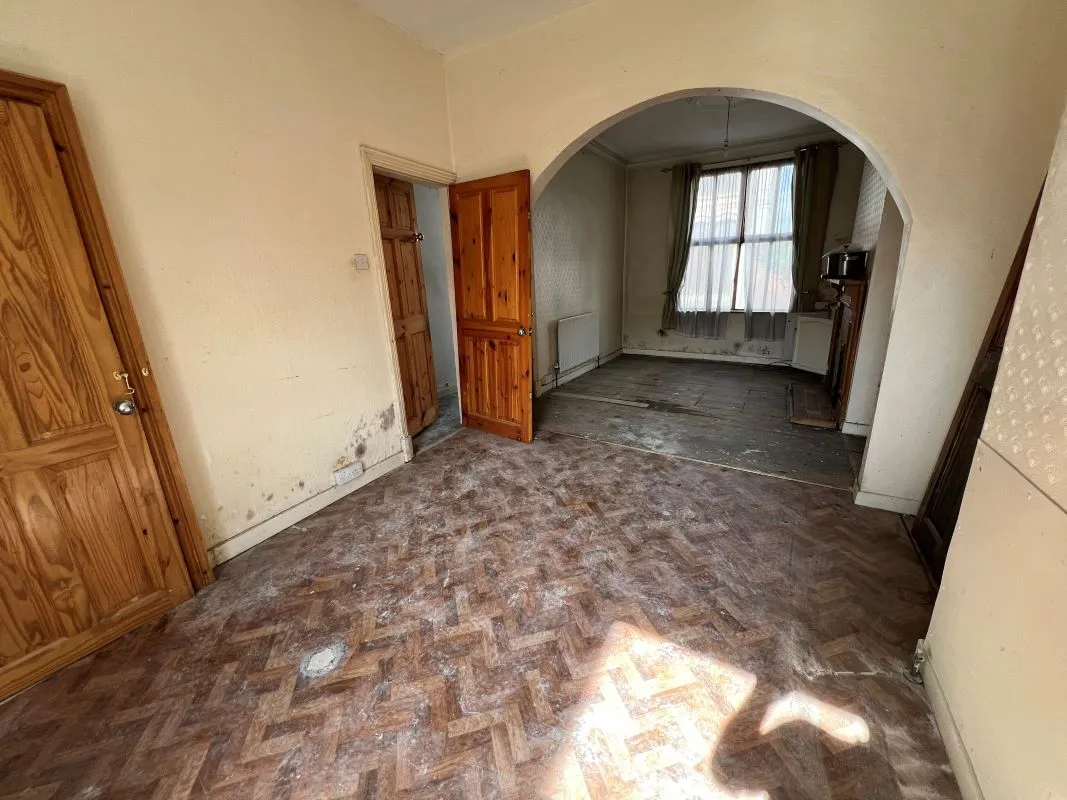 Clarence Street, Loughborough, Leicestershire, LE11 1DX - Online Auctions