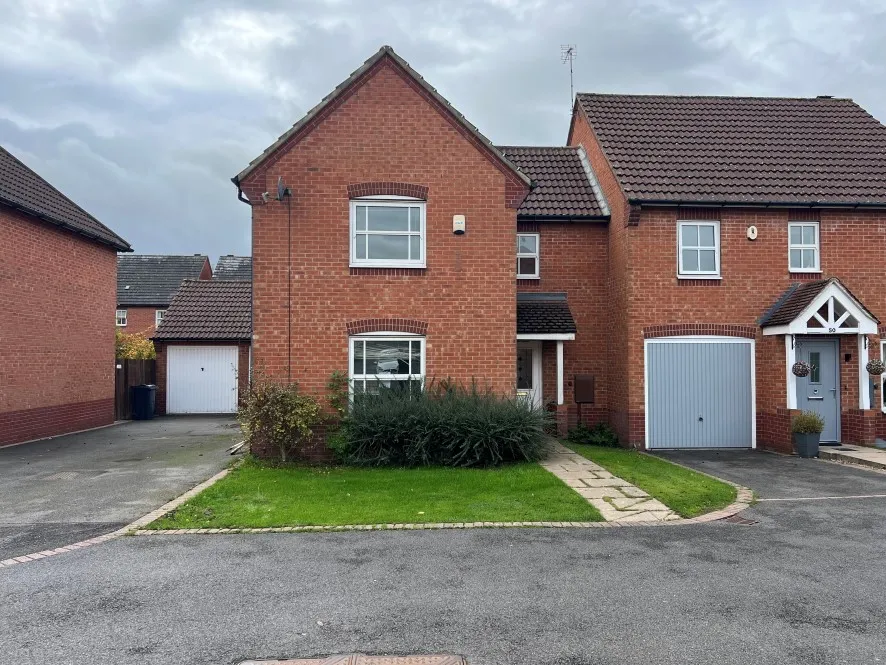 Property for Auction in Leicestershire - 52 Staples Drive, Coalville, Leicestershire LE67 4GN