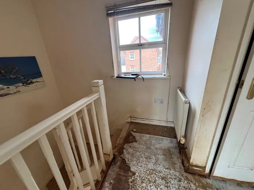 Property for Auction in Leicestershire - 52 Staples Drive, Coalville, Leicestershire LE67 4GN