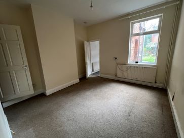 Property for Auction in Leicestershire - 77 Richmond Road, Aylestone, Leicester, Leicestershire LE2 8BB