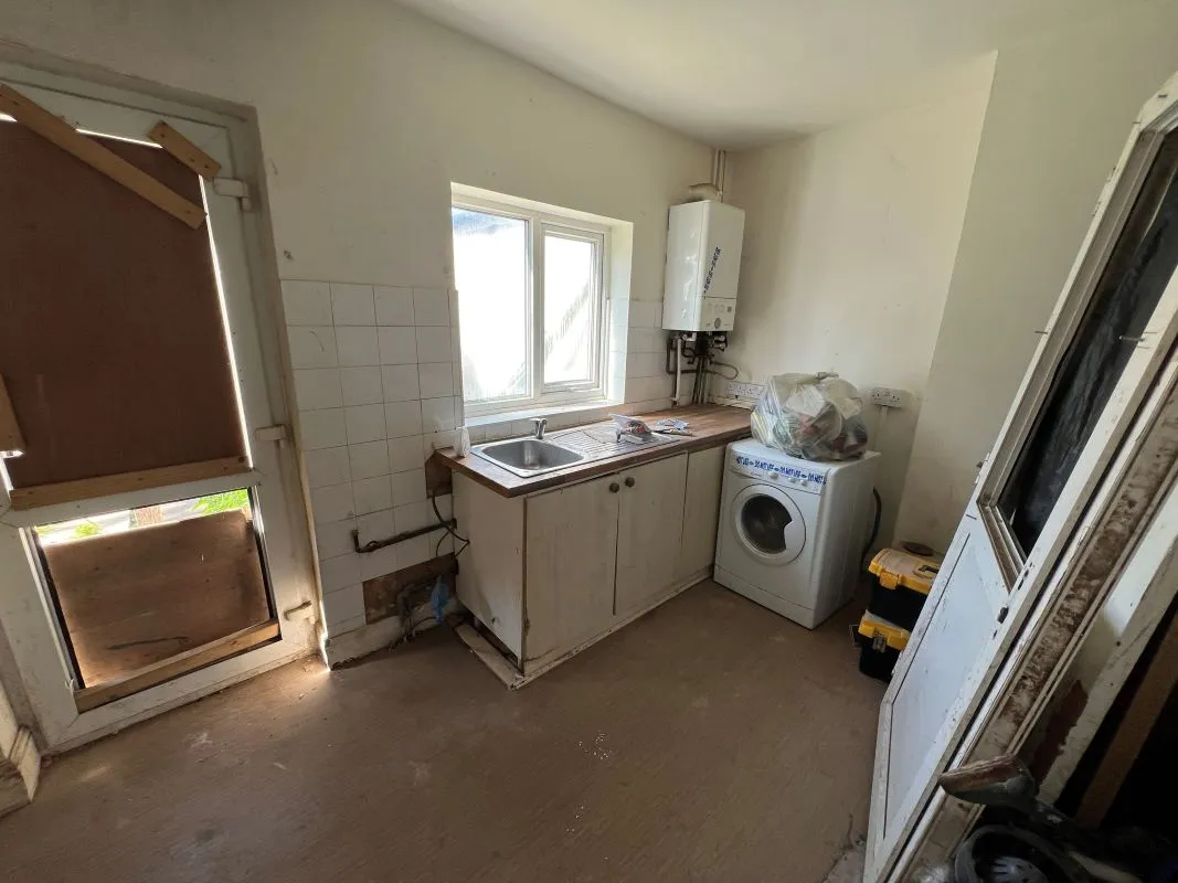 Humberstone Lane, Leicester, Leicestershire, LE4 9JR - Online Auctions