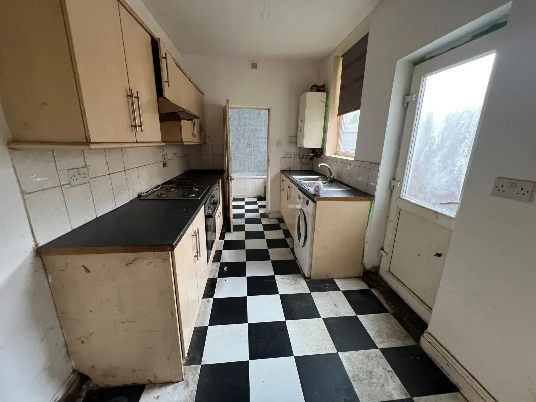 Leicester, Leicestershire, LE2 8FP - Online Auctions
