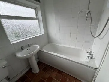 Property for Auction in Leicestershire - 57A East Avenue, Syston, Leicester, Leicestershire LE7 2EJ