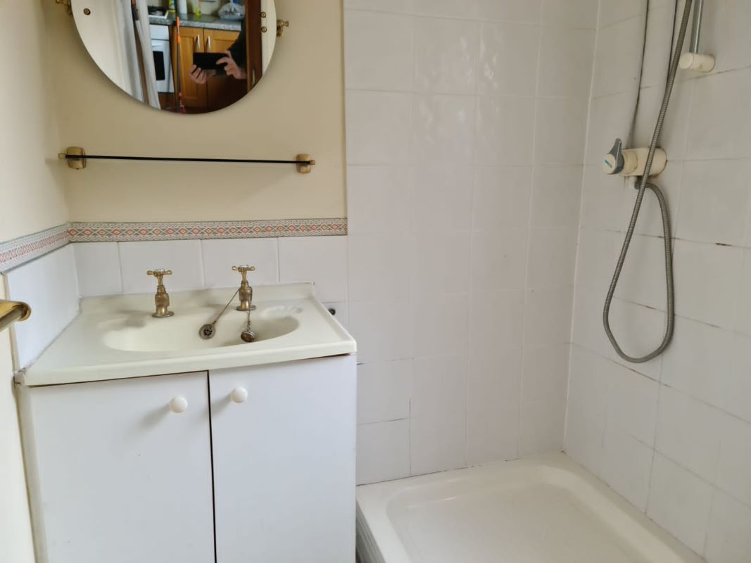 Gainsborough, Lincolnshire, DN21 2HZ - Online Auctions