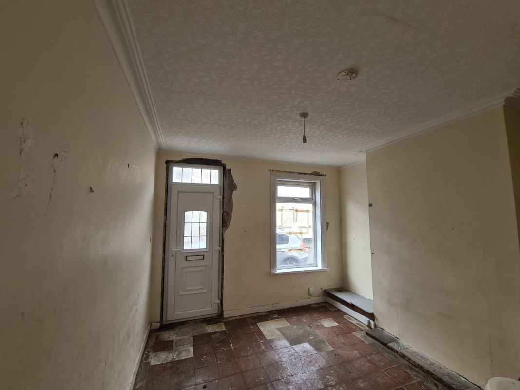 Cross Street, Lincoln, Lincolnshire, LN5 7UX - Online Auctions