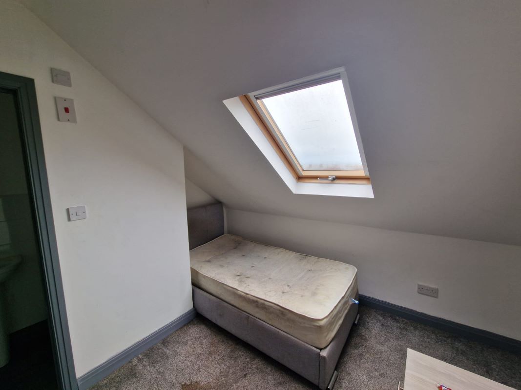 Doncaster, South Yorkshire, DN5 9SL - Online Auctions