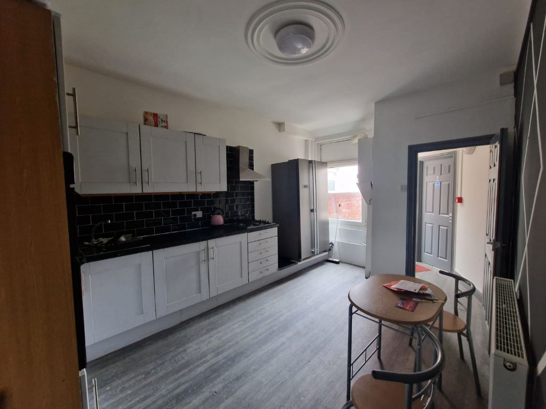 Doncaster, South Yorkshire, DN5 9SL - Online Auctions