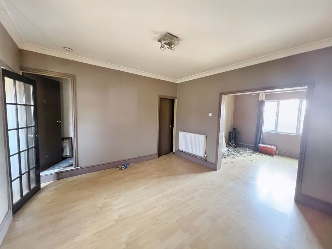 Highfields, Doncaster, South Yorkshire, DN6 7JJ - Online Auctions