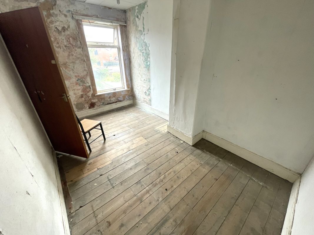 Grimsby, South Humberside, DN32 9HY - Online Auctions