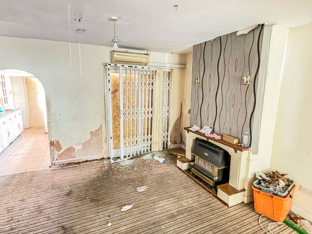 Corporation Road, Grimsby, South Humberside, DN31 2QB - Online Auctions