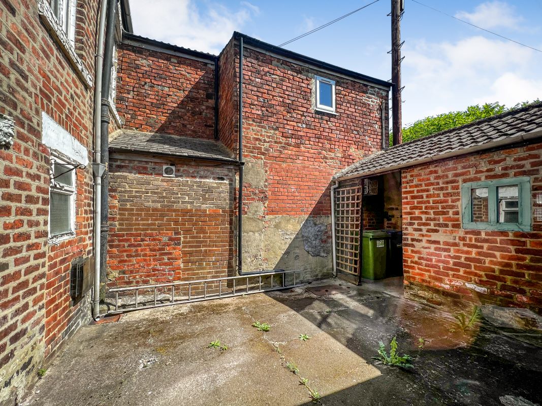 St. Johns Road, Shildon, County Durham, DL4 1LT - Online Auctions