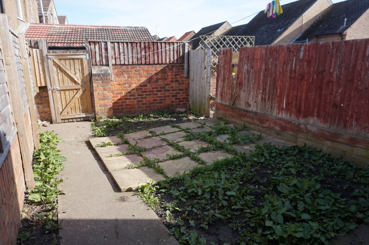 Grimsby, South Humberside, DN32 7NX - Online Auctions