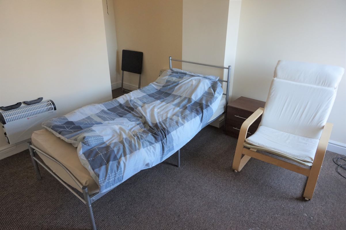 Grimsby, South Humberside, DN32 7NX - Online Auctions