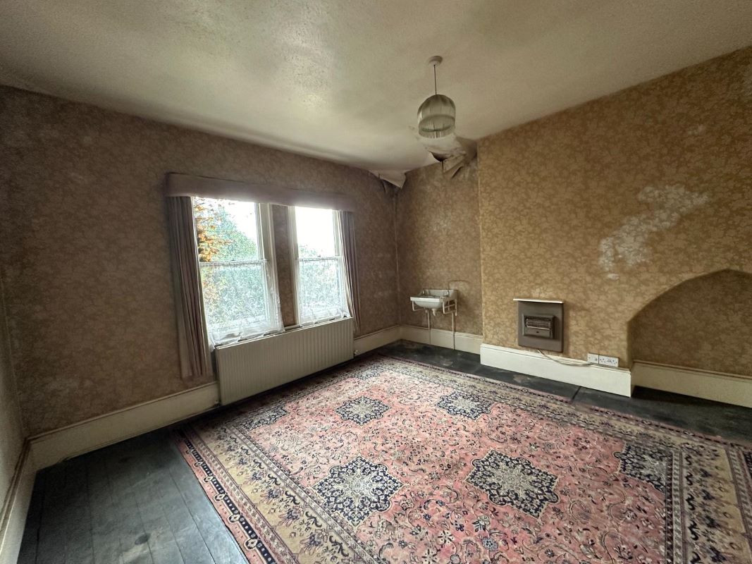 Gainsborough, Lincolnshire, DN21 2HD - Online Auctions