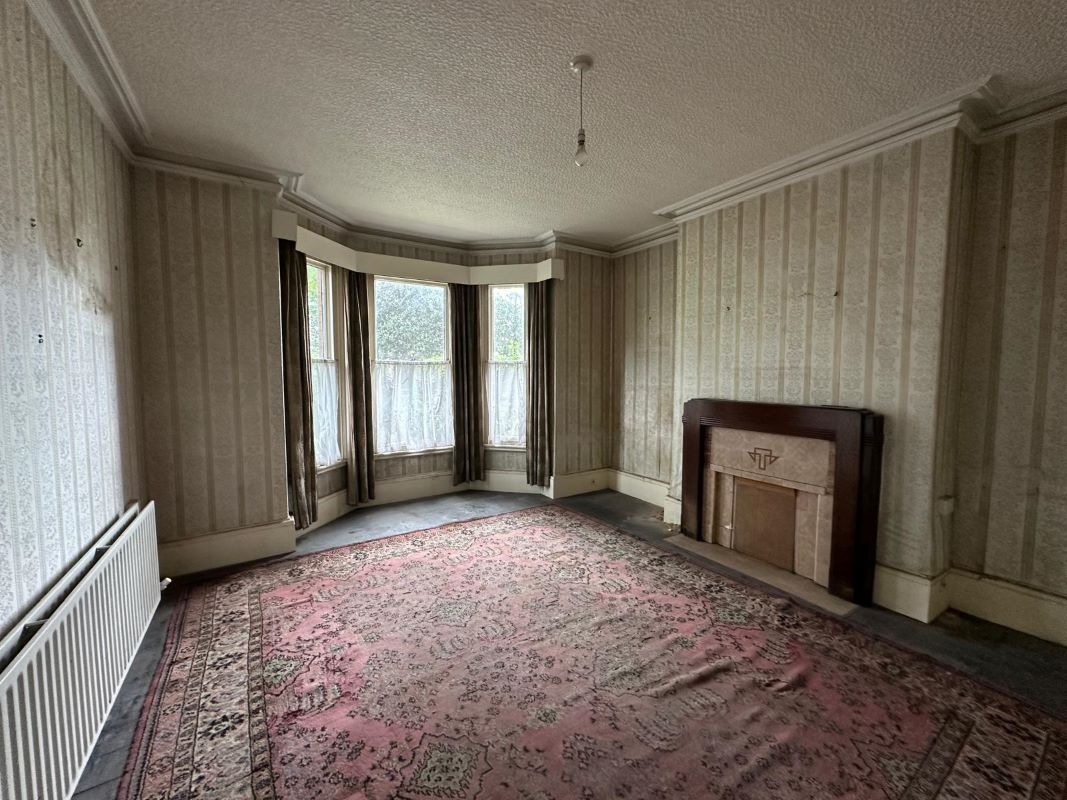 Gainsborough, Lincolnshire, DN21 2HD - Online Auctions