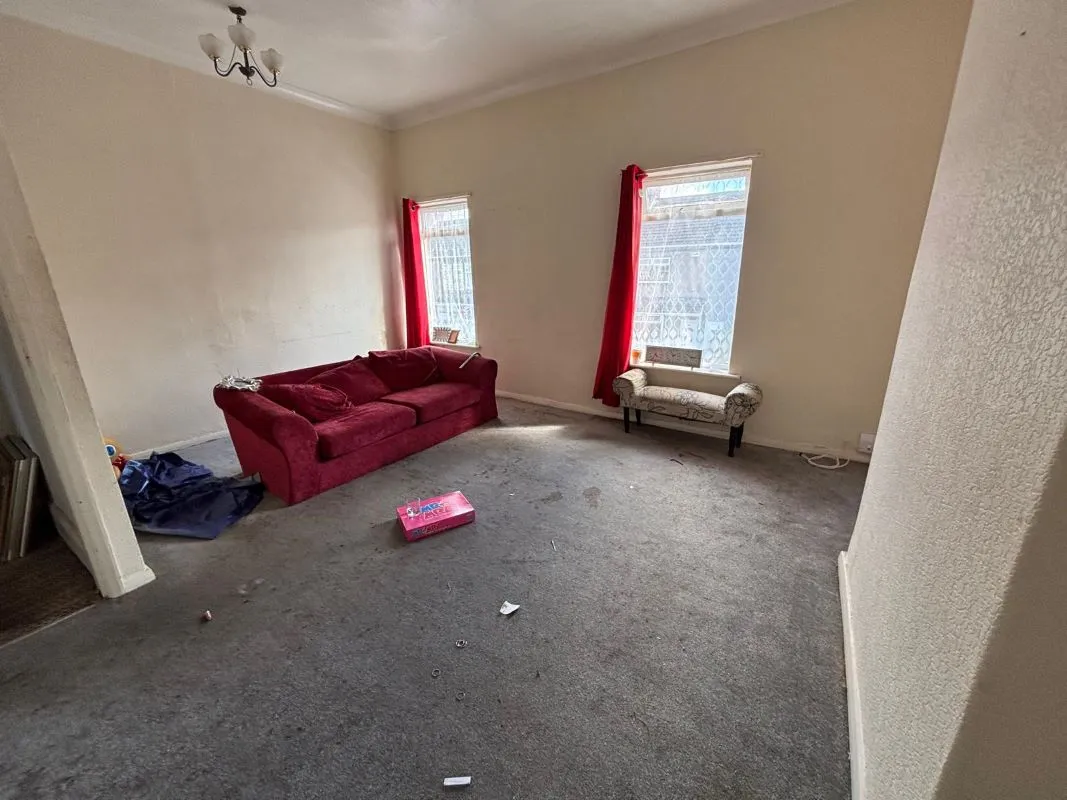 47 Alexandra Road, Grimsby, South Humberside, DN31 1RD - Online Auctions