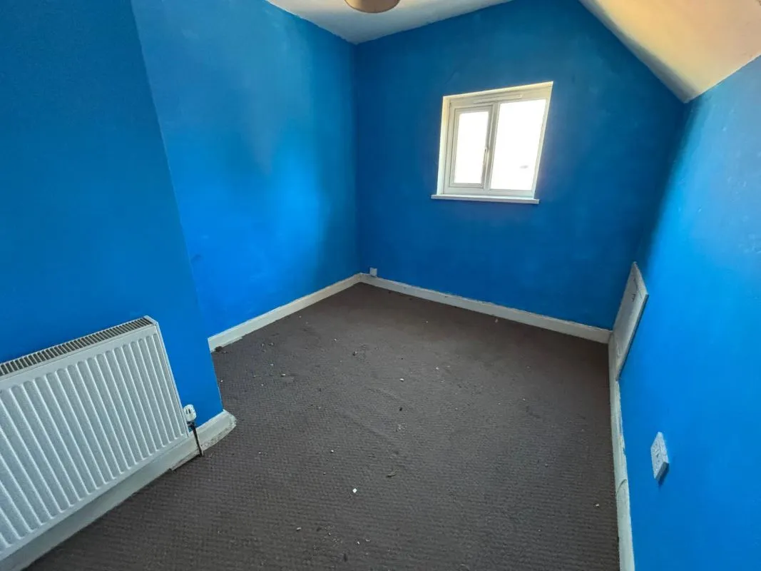 129 Eleanor Street, Grimsby, South Humberside, DN32 8AL - Online Auctions