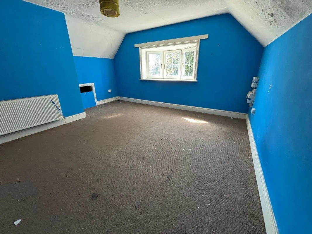 129 Eleanor Street, Grimsby, South Humberside, DN32 8AL - Online Auctions