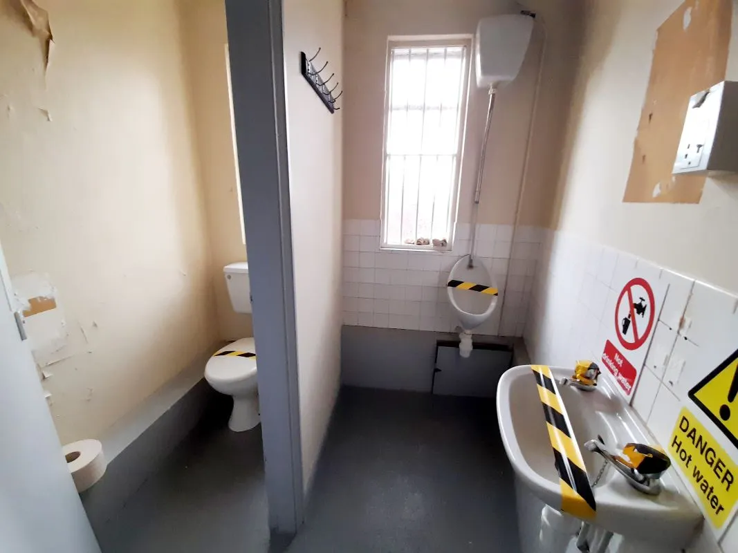 Gainsborough, Lincolnshire, DN21 2DU - Online Auctions