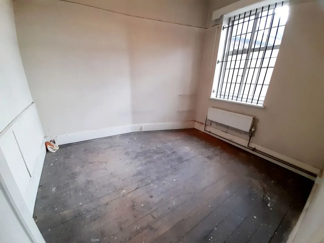 Gainsborough, Lincolnshire, DN21 2DU - Online Auctions