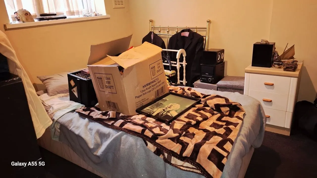 Outclough Road, Stoke-On-Trent, Staffordshire, ST8 7QH - Online Auctions