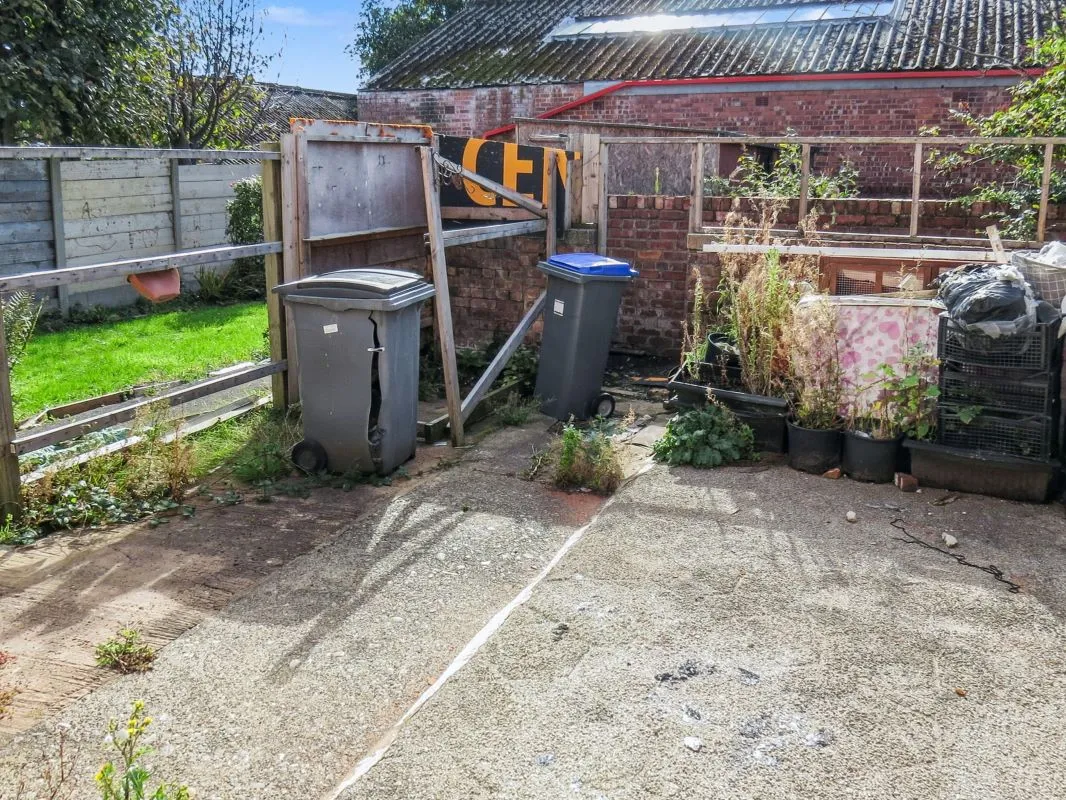 Blackpool, Lancashire, FY1 6PJ - Online Auctions