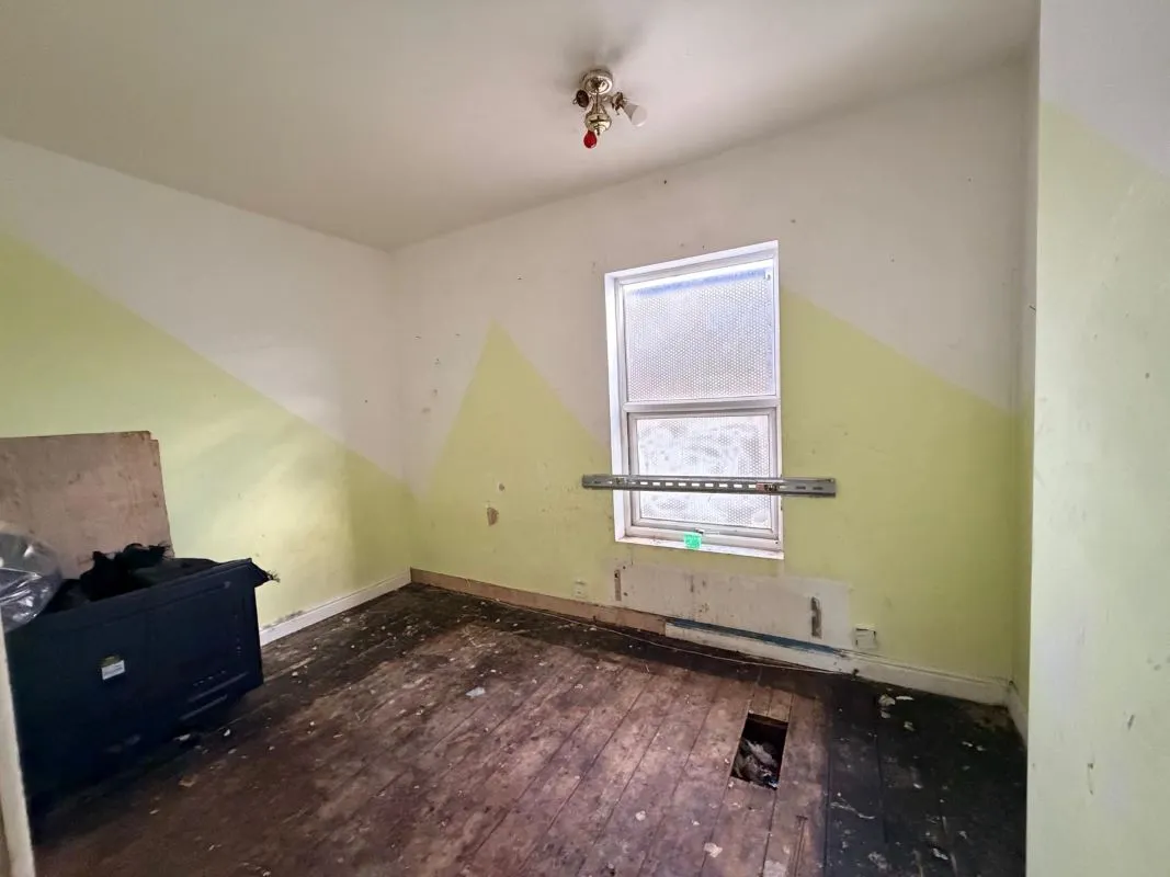 Doncaster, South Yorkshire, DN1 2BN - Online Auctions