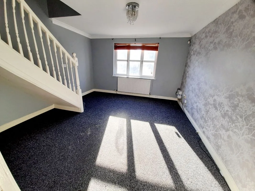 Grimsby, South Humberside, DN31 2DX - Online Auctions