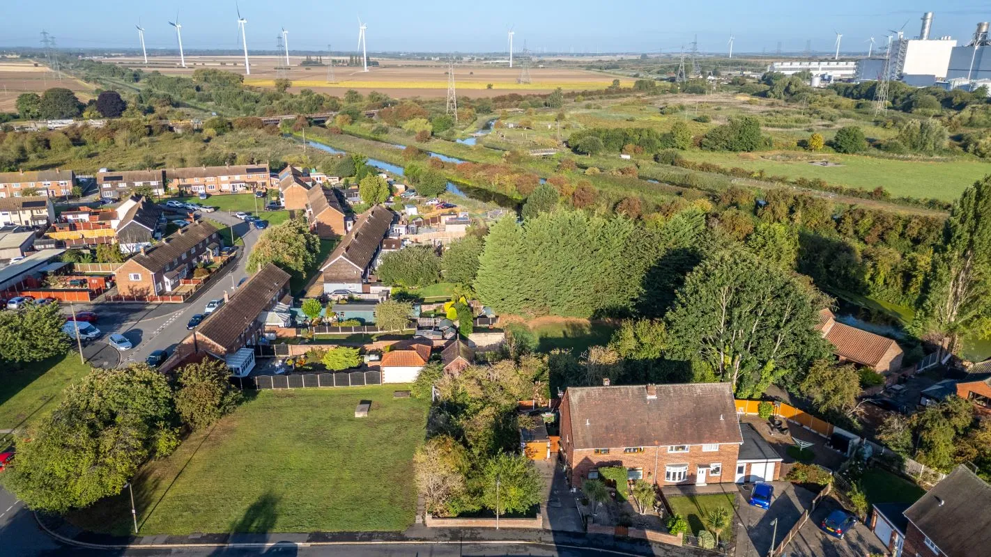Keadby, Scunthorpe, South Humberside, DN17 3BZ - Online Auctions