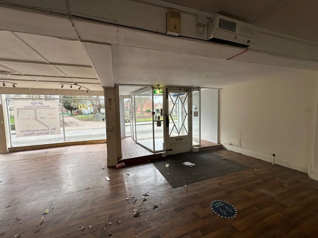 Gainsborough, Lincolnshire, DN21 2JS - Online Auctions