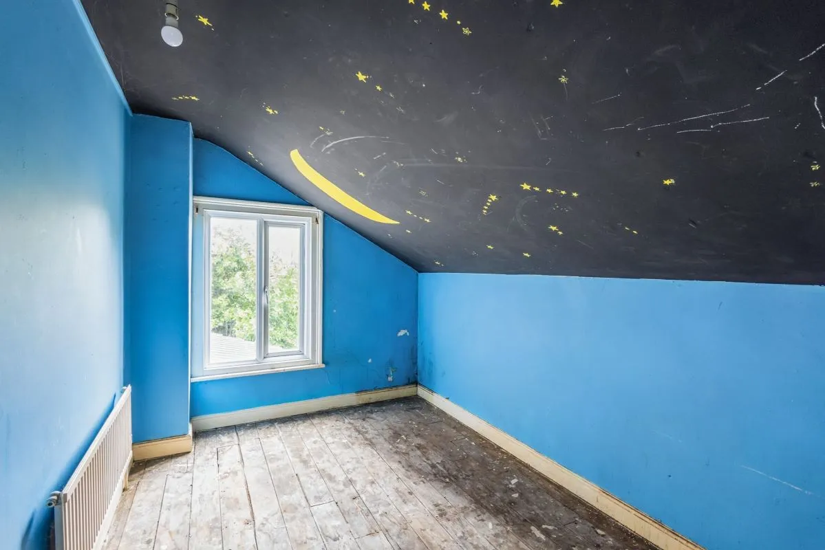 Grimsby, South Humberside, DN32 9NR - Online Auctions