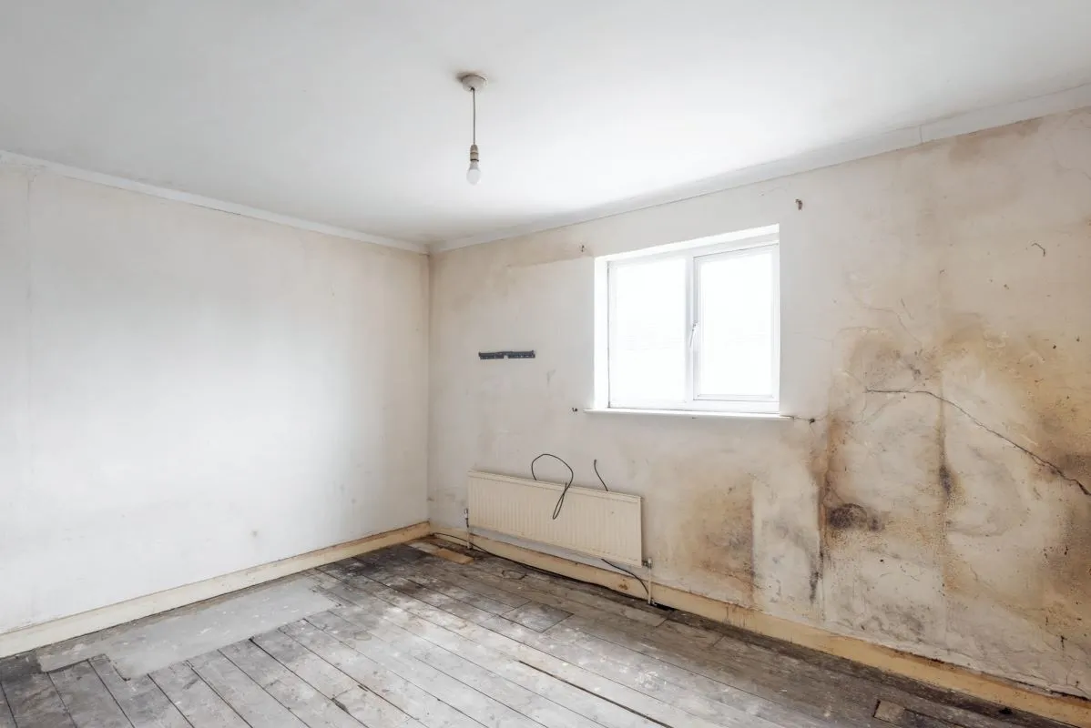 Grimsby, South Humberside, DN32 9NR - Online Auctions