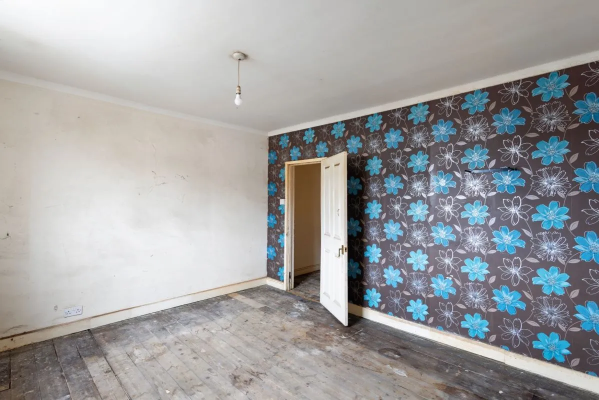 Grimsby, South Humberside, DN32 9NR - Online Auctions