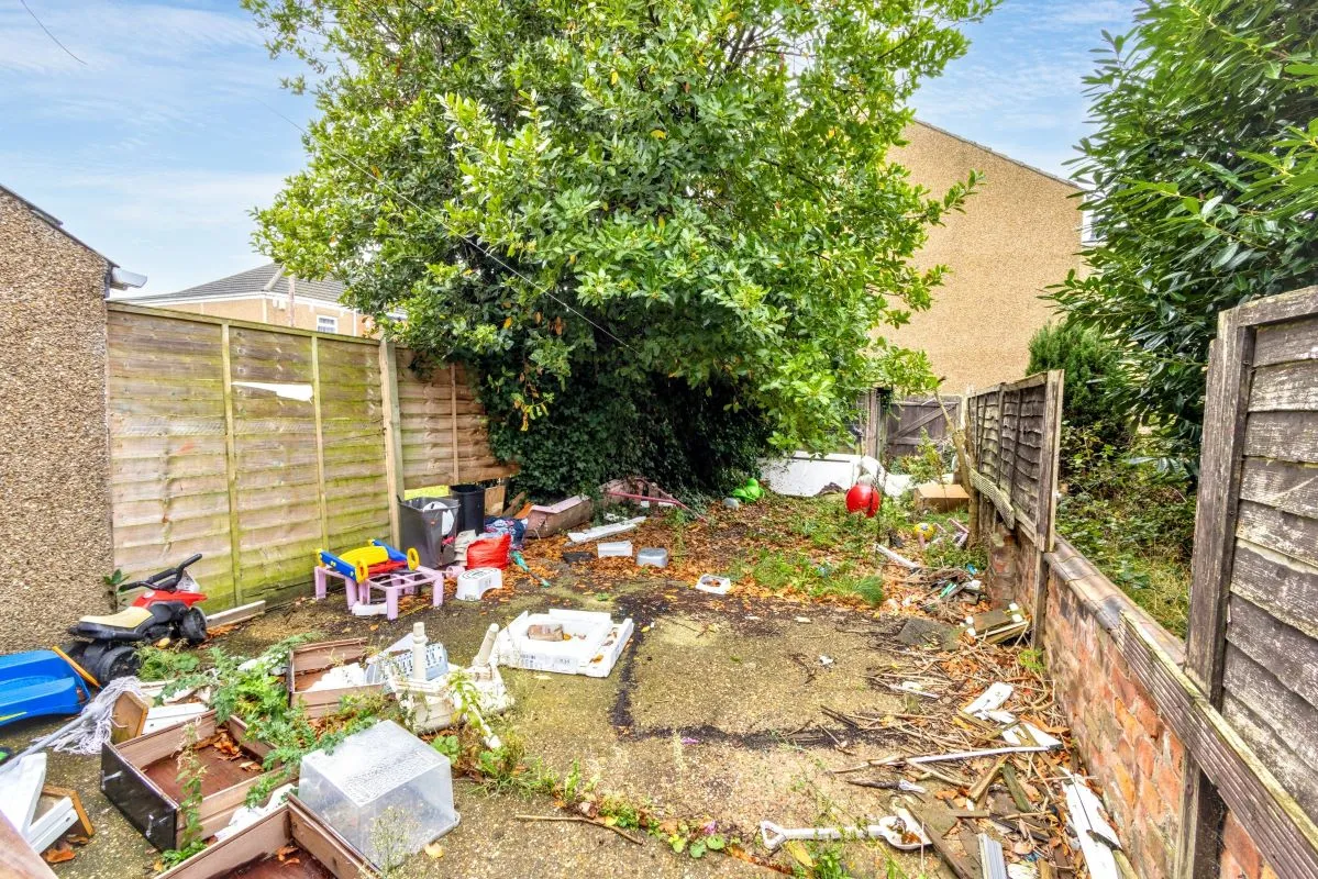 Grimsby, South Humberside, DN32 9NR - Online Auctions