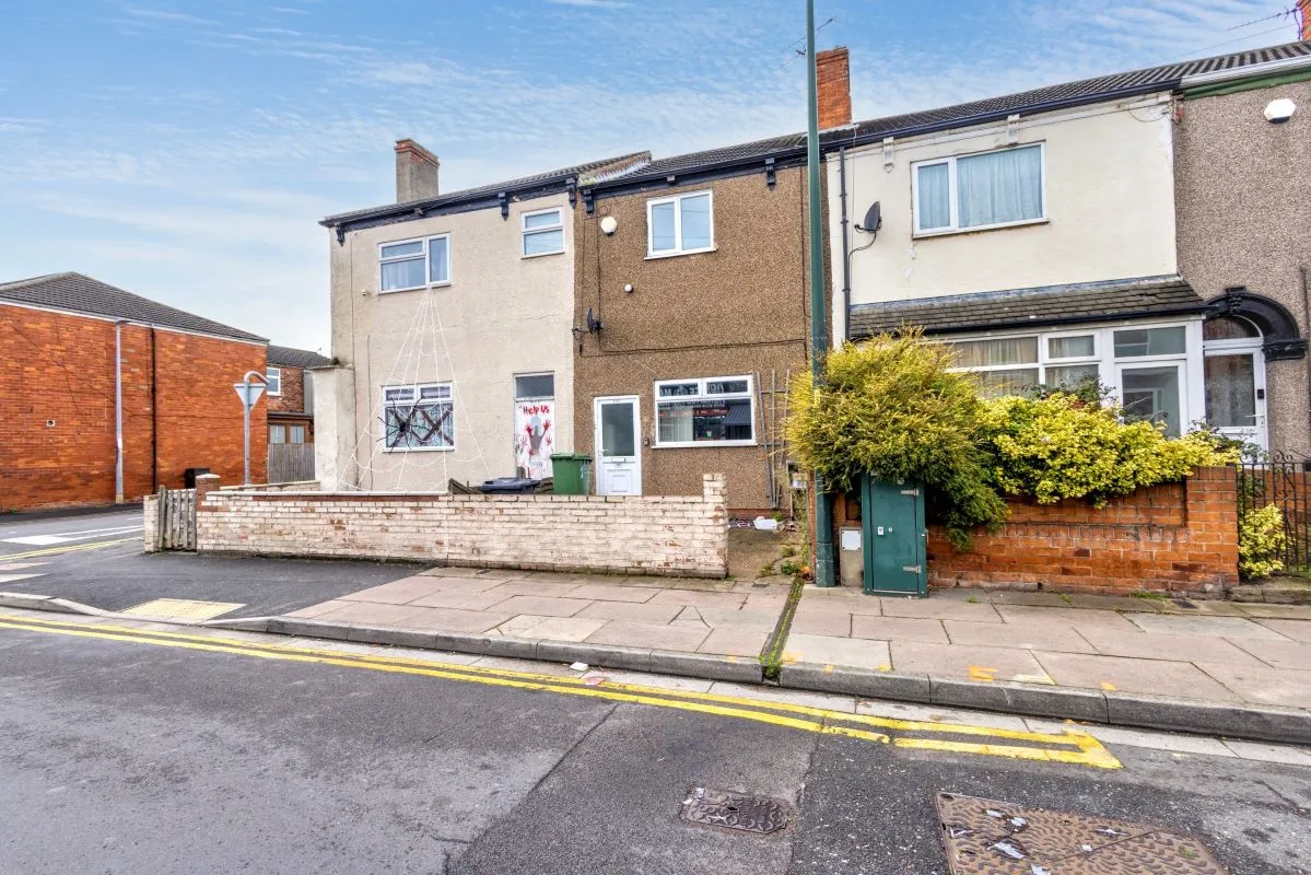 Grimsby, South Humberside, DN32 9NR - Online Auctions