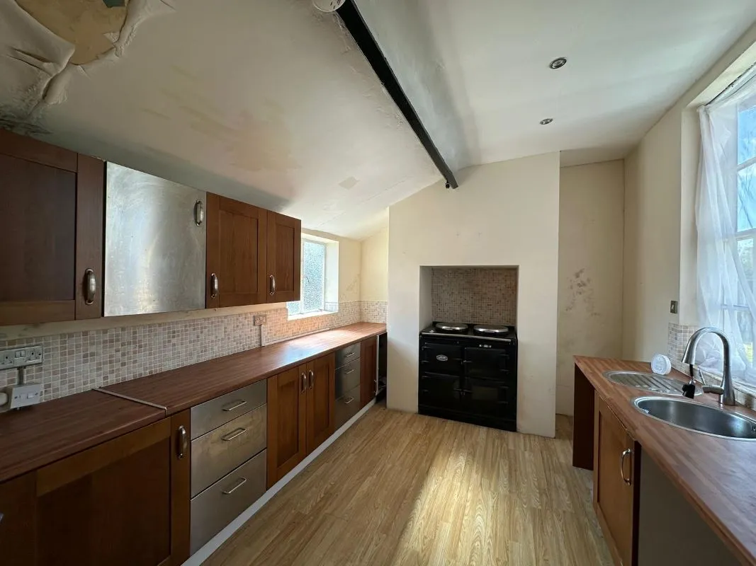 Lincoln, Lincolnshire, LN2 4AW - Online Auctions