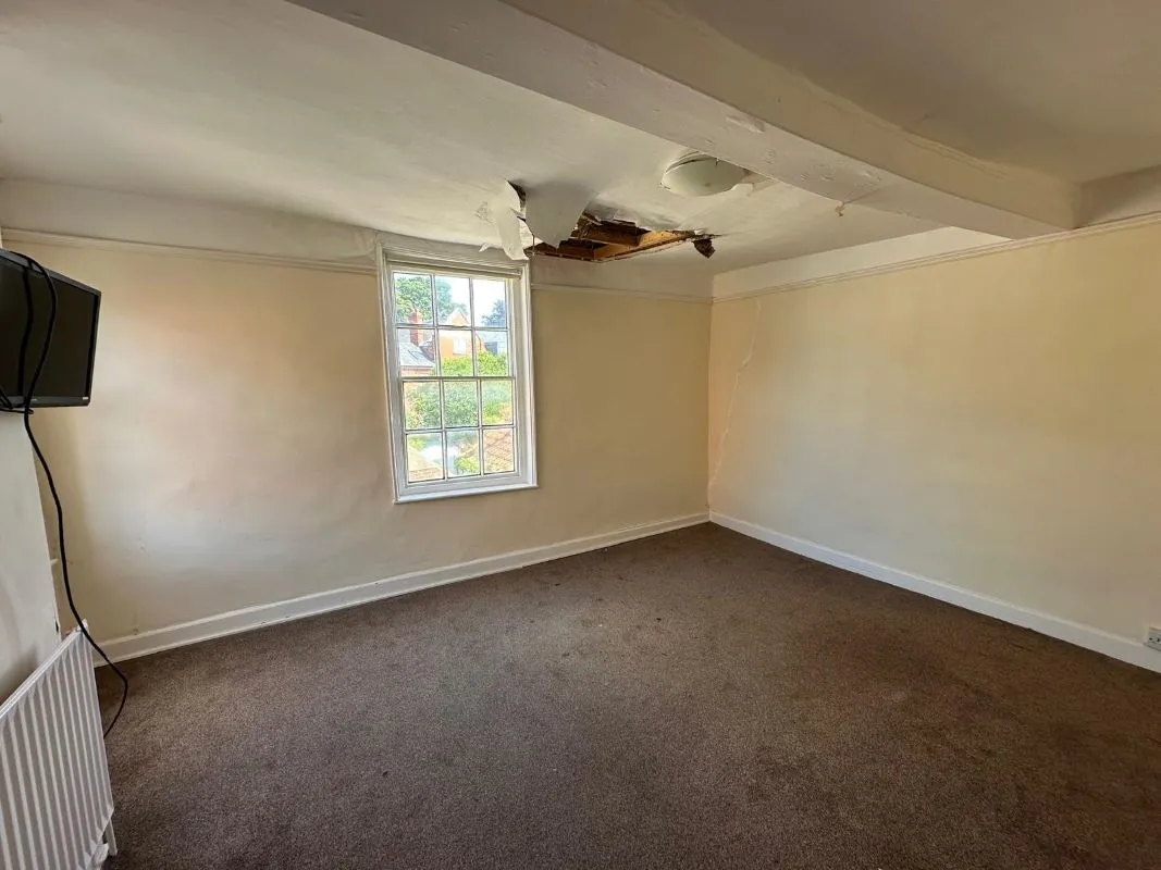 Lincoln, Lincolnshire, LN2 4AW - Online Auctions