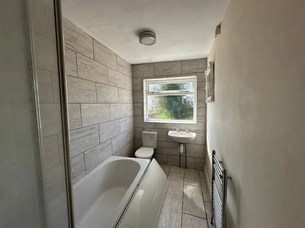 Lincoln, Lincolnshire, LN2 4AW - Online Auctions