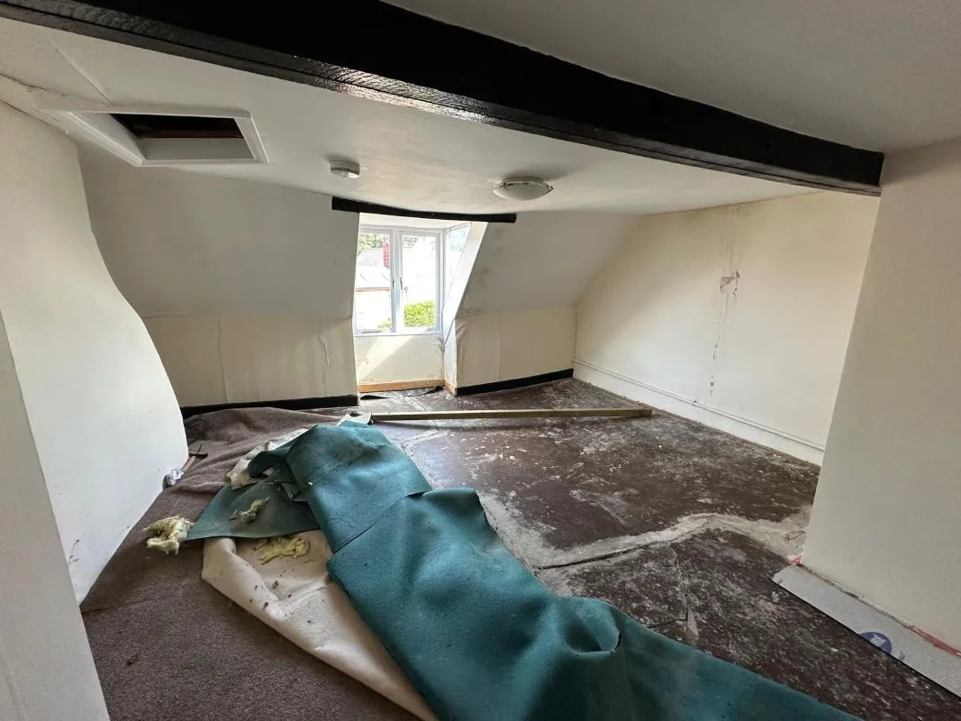 Lincoln, Lincolnshire, LN2 4AW - Online Auctions