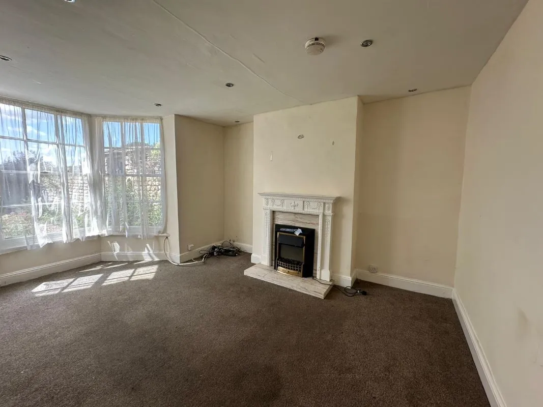 Lincoln, Lincolnshire, LN2 4AW - Online Auctions