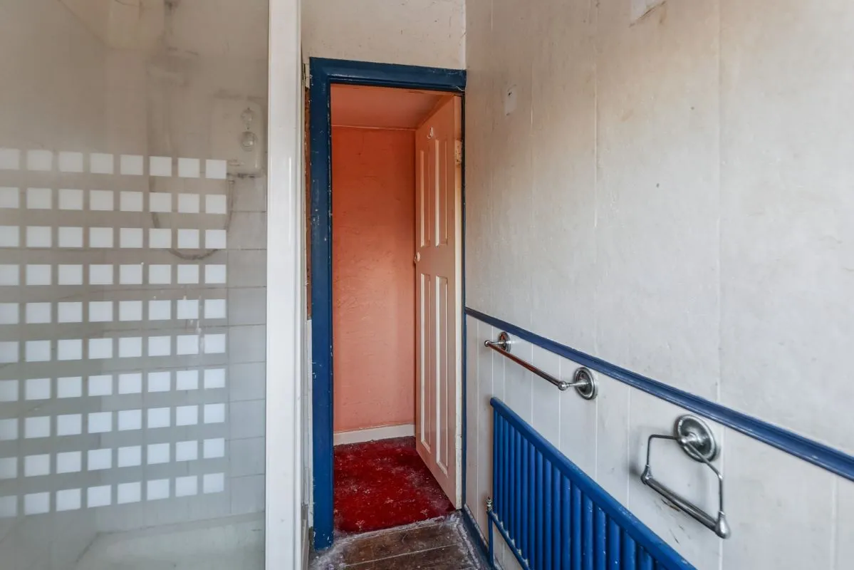 Bury, Lancashire, BL9 7SE - Online Auctions