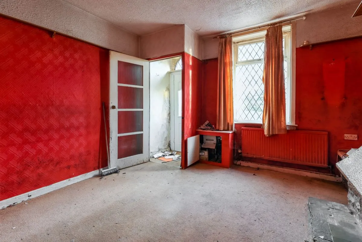 Bury, Lancashire, BL9 7SE - Online Auctions