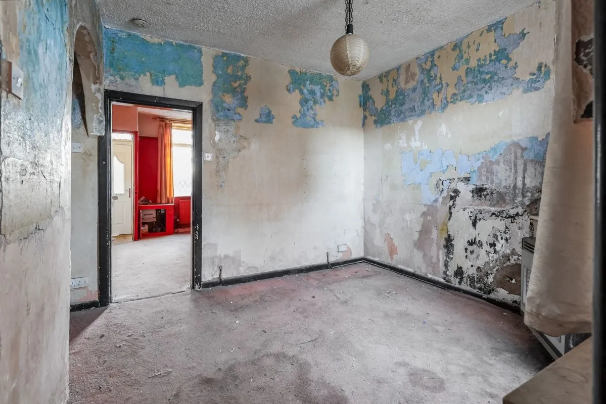 Bury, Lancashire, BL9 7SE - Online Auctions