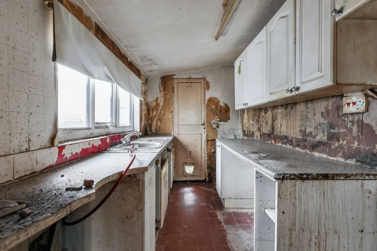 Bury, Lancashire, BL9 7SE - Online Auctions