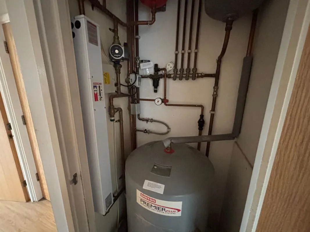 Stone Arches, Doncaster, South Yorkshire, DN5 8AD - Online Auctions