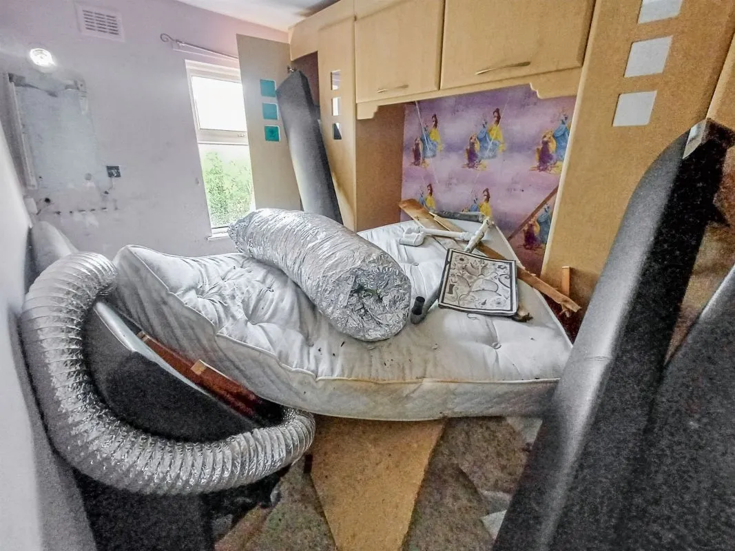 Leigh, Lancashire, WN7 5EE - Online Auctions